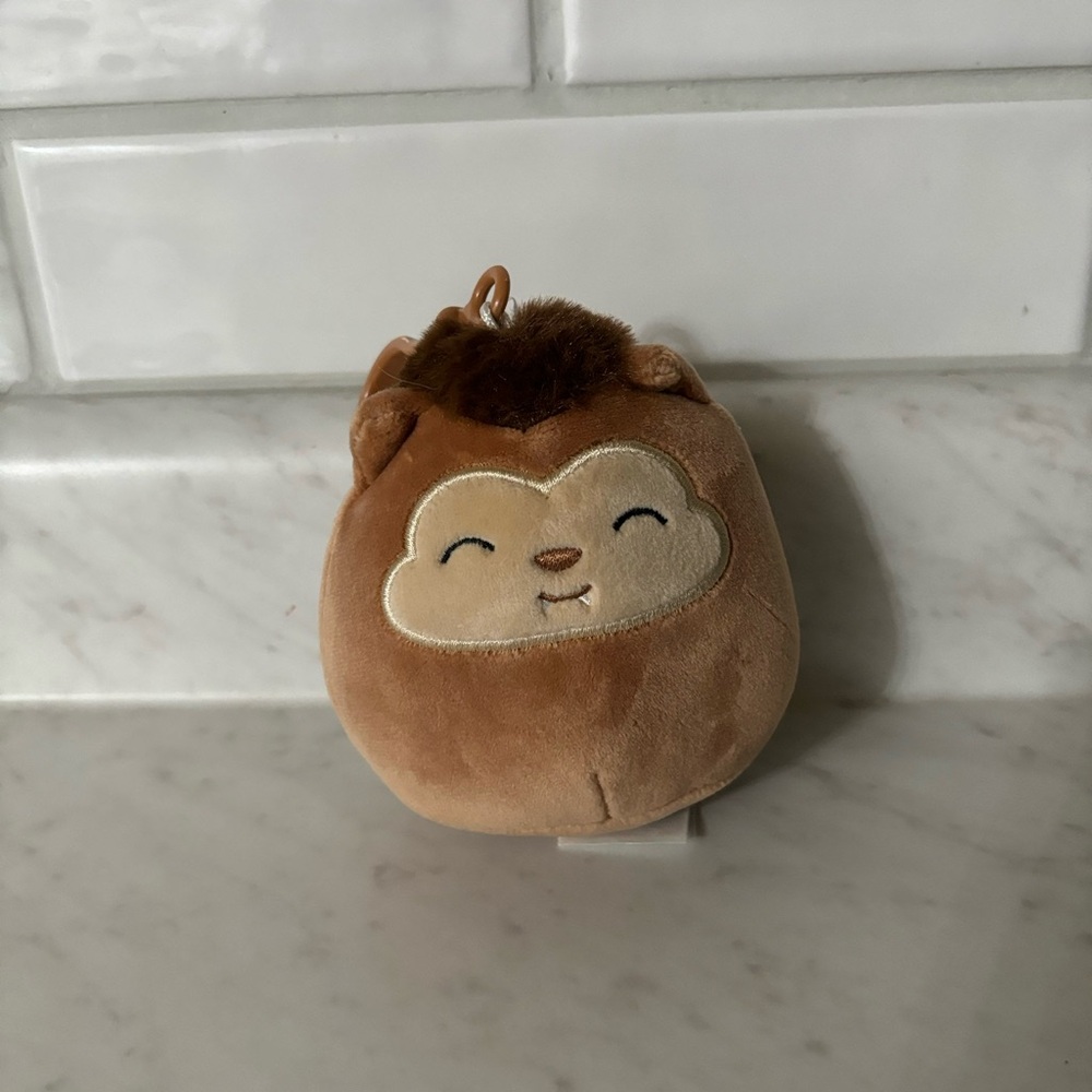 Wade the Werewolf Squishmallow Clip